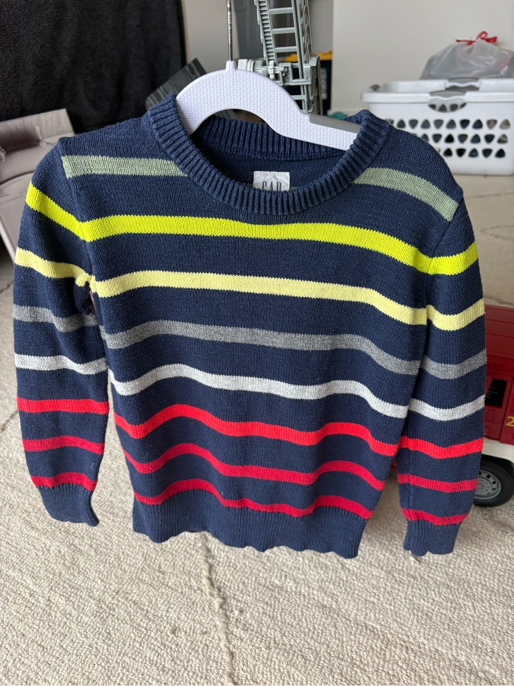 GAP | Colorful striped sweater - GUC